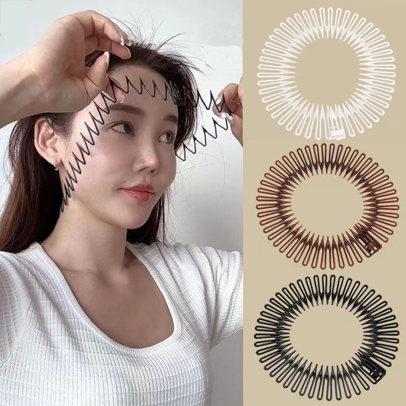 Travel Accessories Girls - Plastic Full Circle Stretch Flexible Comb