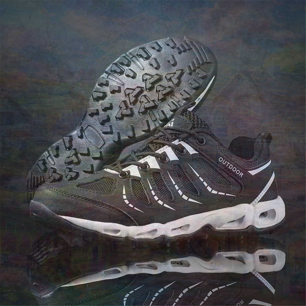 Sumer Round Tip Silver Sneaker - огляд і ціна Travel Accessories Overseas